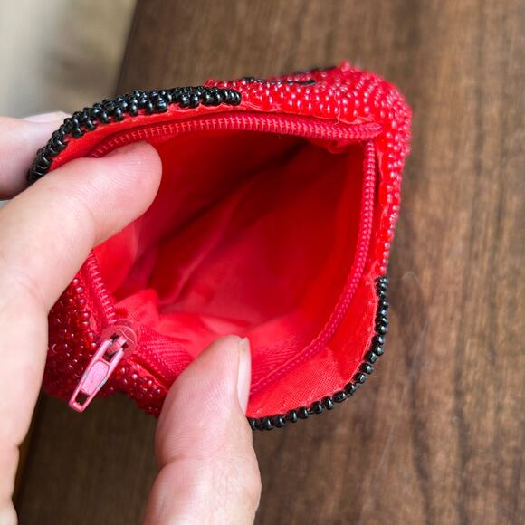 Lady Bug Vintage Glass Beaded Lined Zip Red Black Change Coin Purse - Picture 3 of 6
